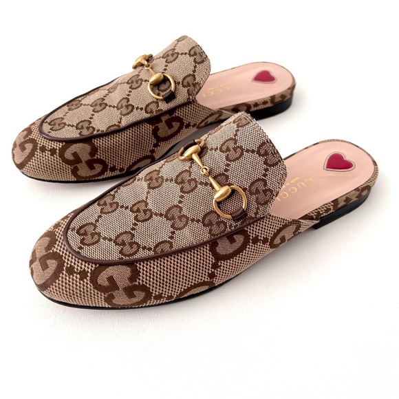 GUCCI | Princetown Horsebit GG Monogram Jumbo Logo Brown Beige Canvas Mules Flat - Picture 1 of 14